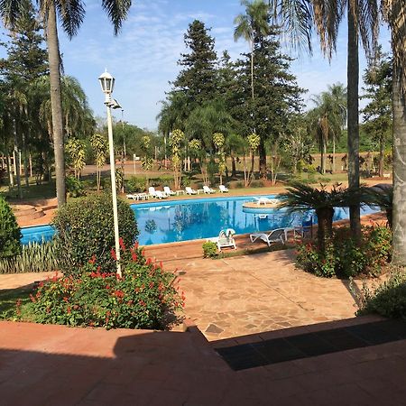 Tangoinn Club Iguazu Party Luxury Hostel Puerto Iguazú Zewnętrze zdjęcie