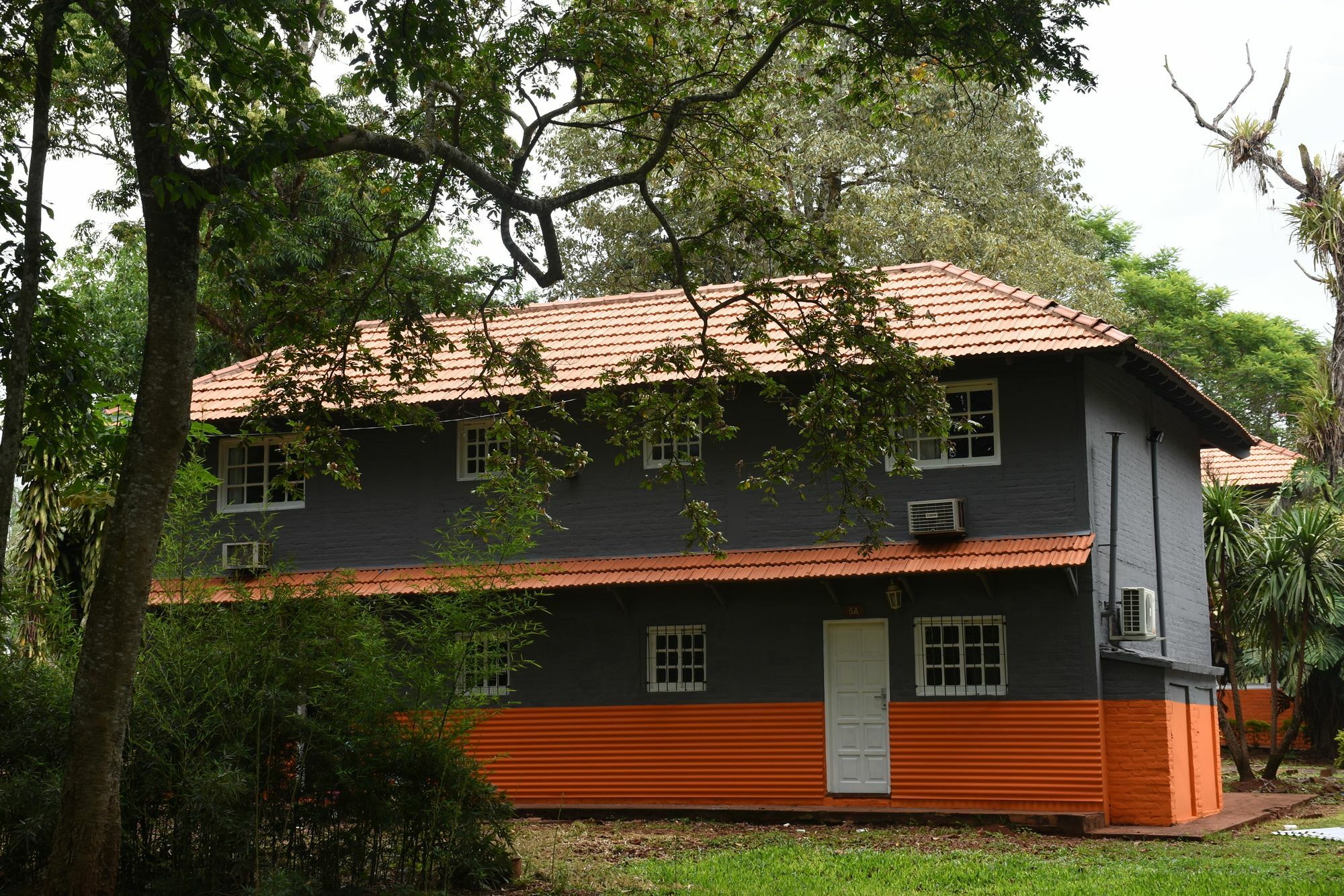 Tangoinn Club Iguazu Party Luxury Hostel Puerto Iguazú Zewnętrze zdjęcie