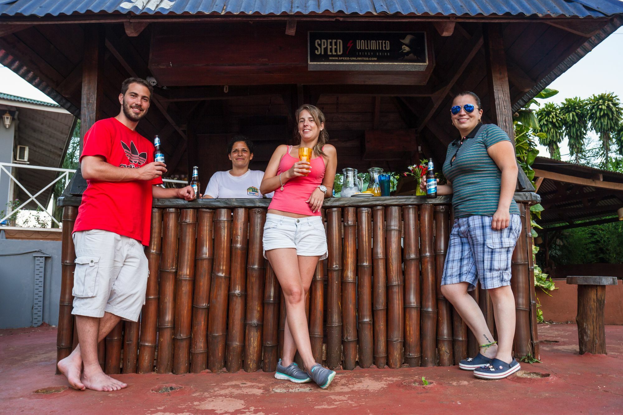 Tangoinn Club Iguazu Party Luxury Hostel Puerto Iguazú Zewnętrze zdjęcie