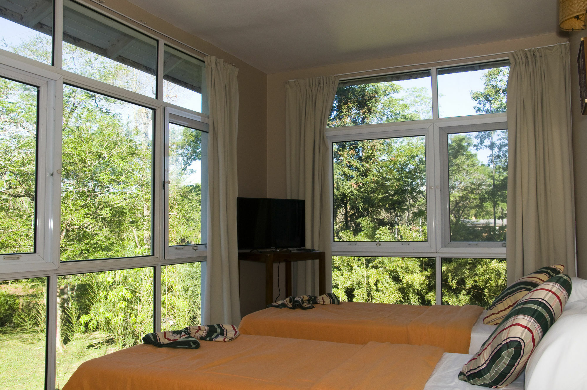 Tangoinn Club Iguazu Party Luxury Hostel Puerto Iguazú Zewnętrze zdjęcie